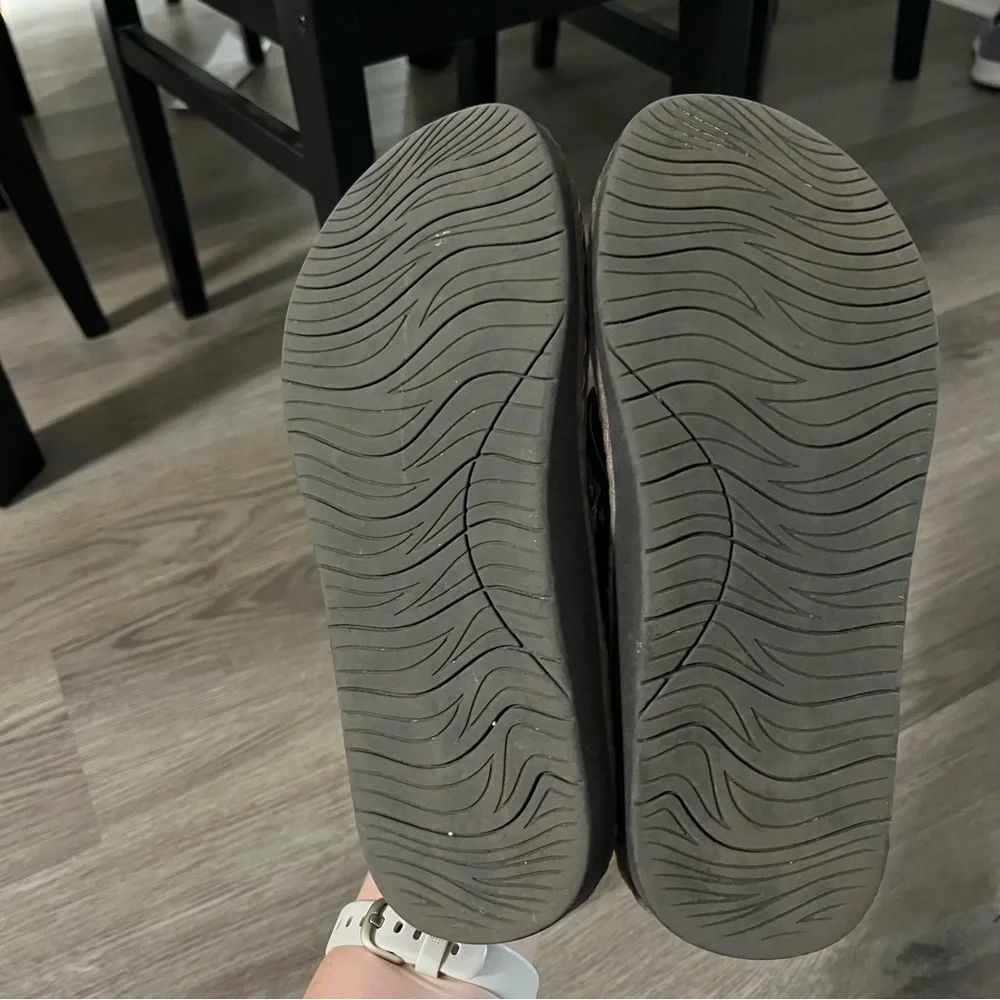 Earth Spirit Mens Cushioned Leather Flip Flop Thong Size 7